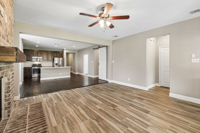 15424 Bluffdale Drive, Fort Worth, TX 76262