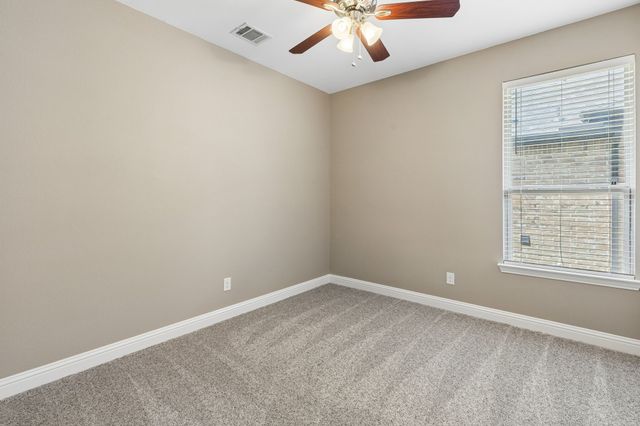 15424 Bluffdale Drive, Fort Worth, TX 76262