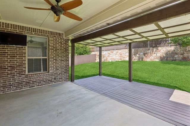 15424 Bluffdale Drive, Fort Worth, TX 76262