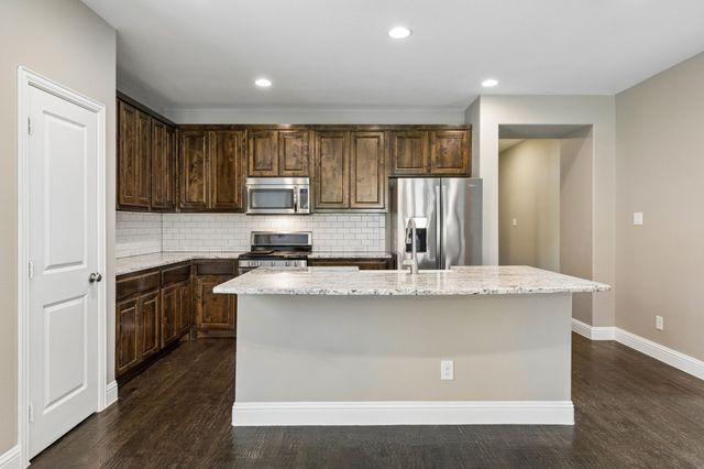 15424 Bluffdale Drive, Fort Worth, TX 76262