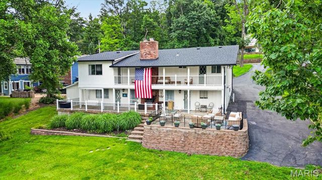 3661 S Lakeshore Drive, Byrnes Mill, MO 63051