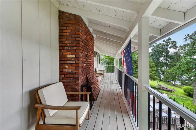 3661 S Lakeshore Drive, Byrnes Mill, MO 63051