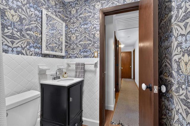 3661 S Lakeshore Drive, Byrnes Mill, MO 63051
