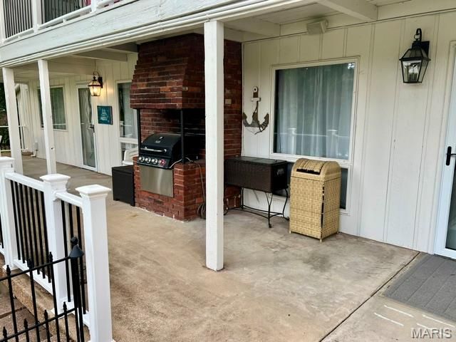 3661 S Lakeshore Drive, Byrnes Mill, MO 63051