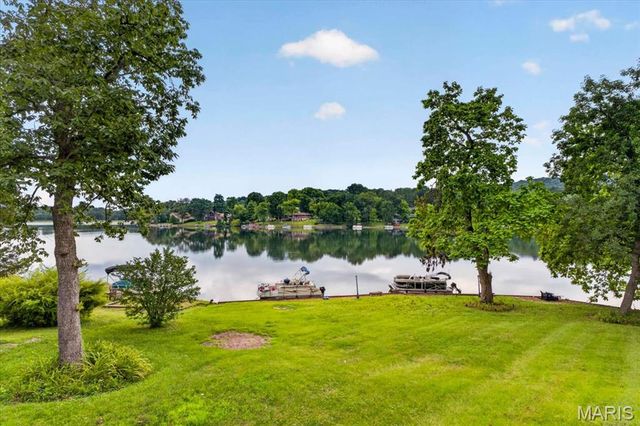 3661 S Lakeshore Drive, Byrnes Mill, MO 63051