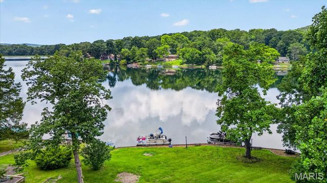 3661 S Lakeshore Drive, Byrnes Mill, MO 63051