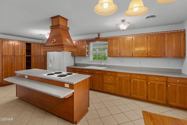 670 Bulls Gap St Clair Road, Bulls Gap, TN 37711