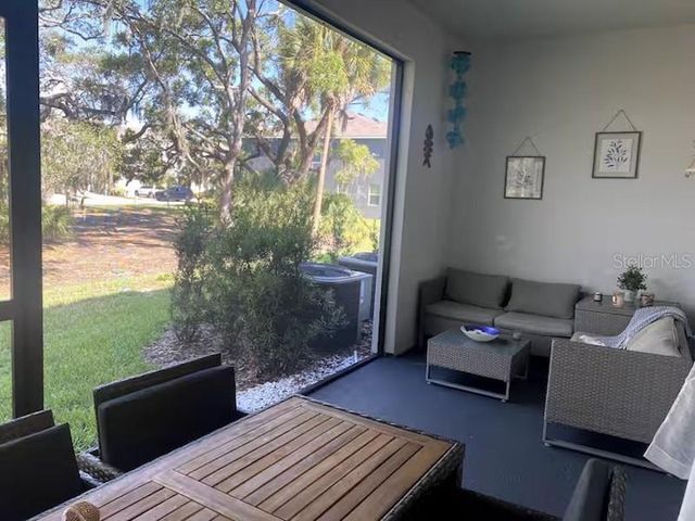 8618 PALMER PARK CIRCLE, Sarasota, FL 34238