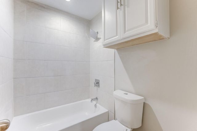 81 Oak Grove Lane, Conroe, TX 77304