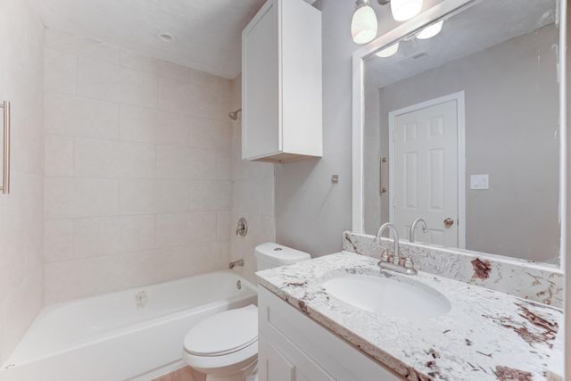 81 Oak Grove Lane, Conroe, TX 77304