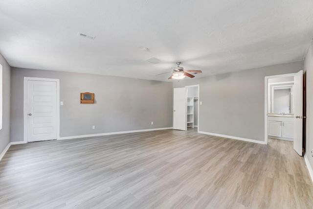 81 Oak Grove Lane, Conroe, TX 77304