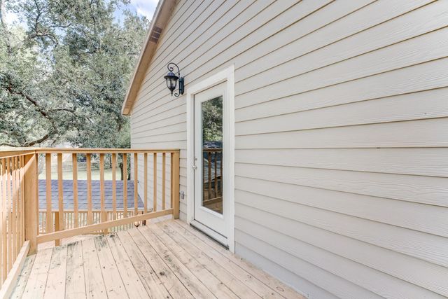 81 Oak Grove Lane, Conroe, TX 77304