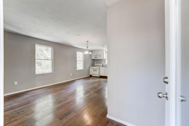 81 Oak Grove Lane, Conroe, TX 77304