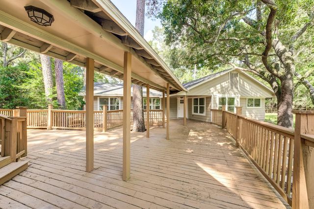 81 Oak Grove Lane, Conroe, TX 77304