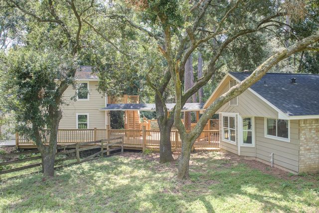 81 Oak Grove Lane, Conroe, TX 77304