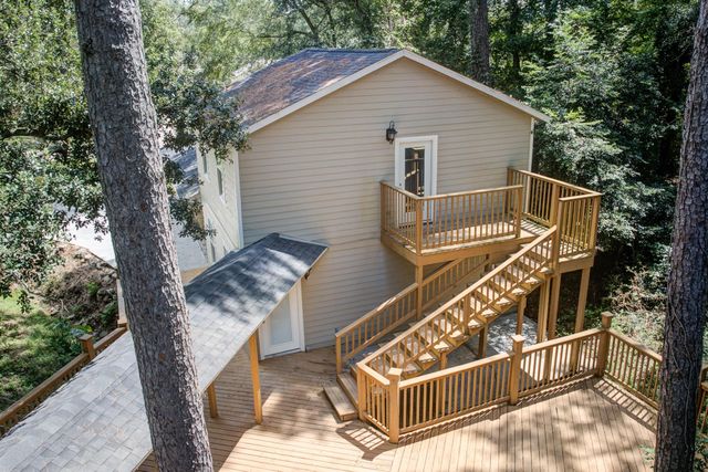 81 Oak Grove Lane, Conroe, TX 77304