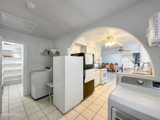 1273 SOUTHWESTERN Drive, El Paso, TX 79912