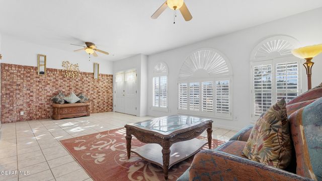 1273 SOUTHWESTERN Drive, El Paso, TX 79912