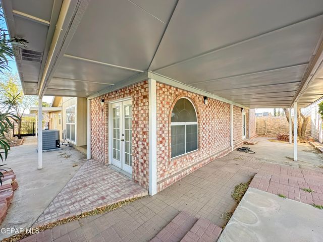 1273 SOUTHWESTERN Drive, El Paso, TX 79912