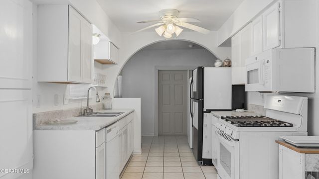 1273 SOUTHWESTERN Drive, El Paso, TX 79912