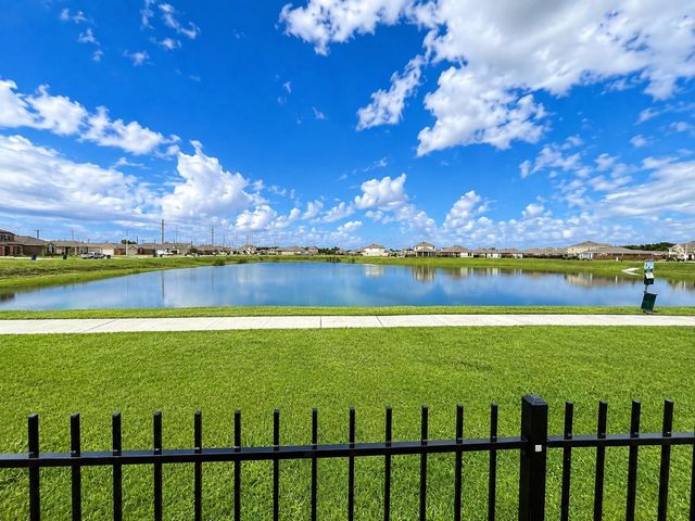 1710 Vista Luna Drive, Texas City, TX 77591
