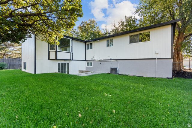 8657 S 910 E, Sandy, UT 84094