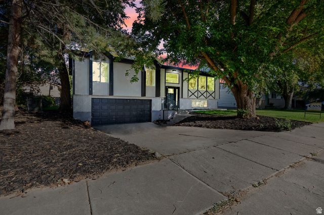 8657 S 910 E, Sandy, UT 84094