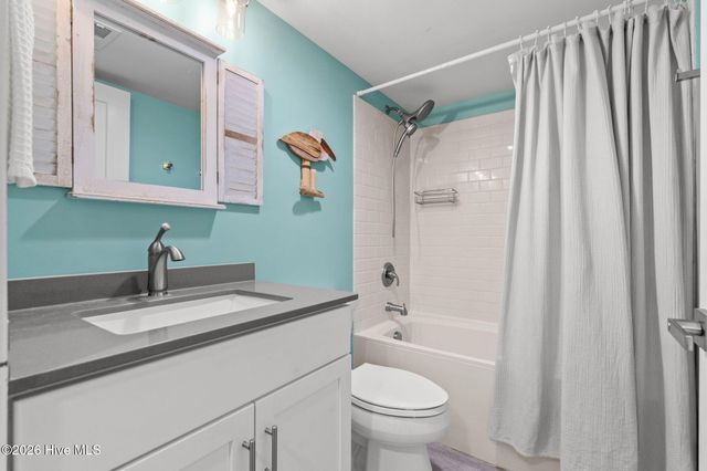201 Carolina Beach Avenue S 207, Carolina Beach, NC 28428