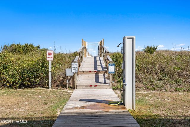 201 Carolina Beach Avenue S 207, Carolina Beach, NC 28428