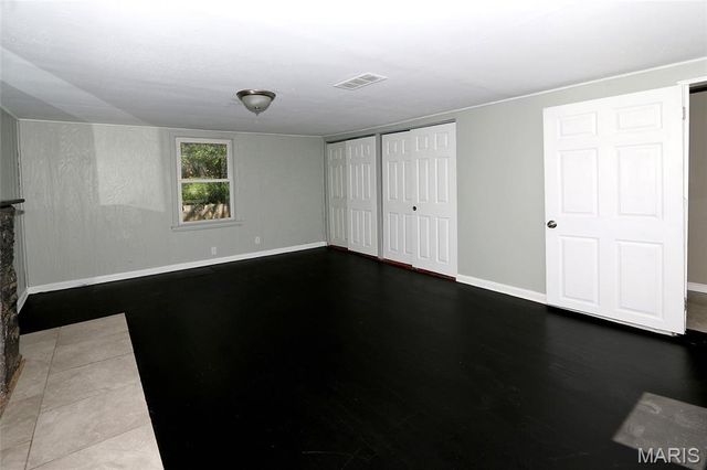 441 Bluff Drive, Riverview, MO 63137