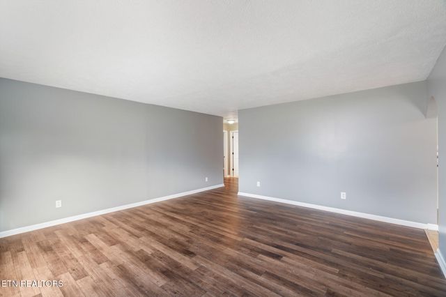 4728 Ridge Grove Rd, Knoxville, TN 37918