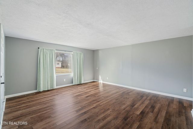 4728 Ridge Grove Rd, Knoxville, TN 37918