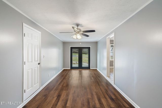 4728 Ridge Grove Rd, Knoxville, TN 37918