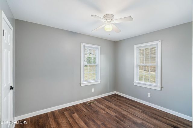 4728 Ridge Grove Rd, Knoxville, TN 37918