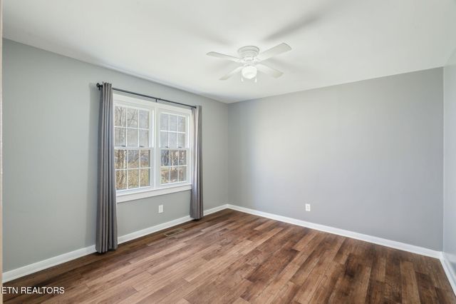 4728 Ridge Grove Rd, Knoxville, TN 37918