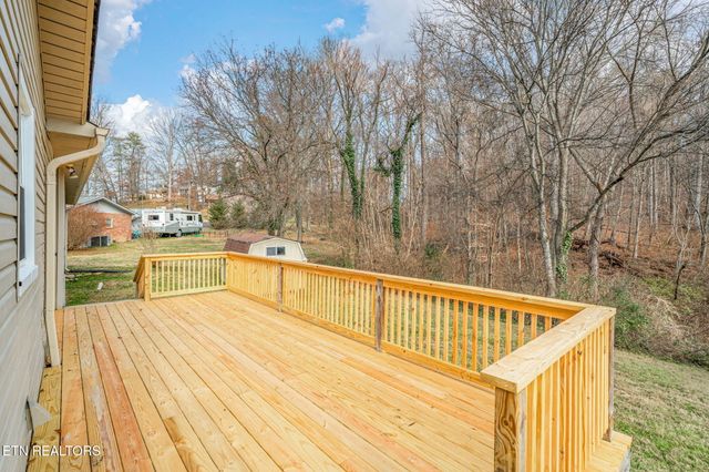 4728 Ridge Grove Rd, Knoxville, TN 37918