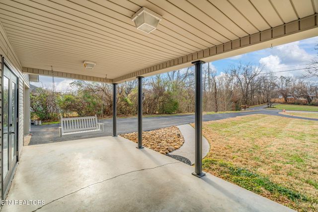 4728 Ridge Grove Rd, Knoxville, TN 37918