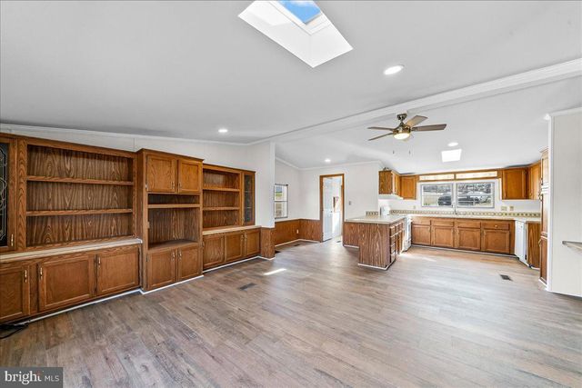 643 KING ROW RD, Oxford, PA 19363