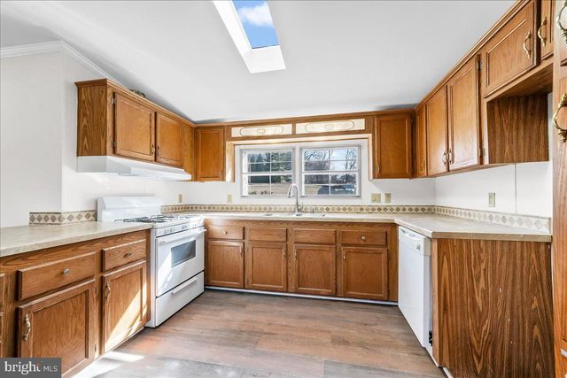 643 KING ROW RD, Oxford, PA 19363