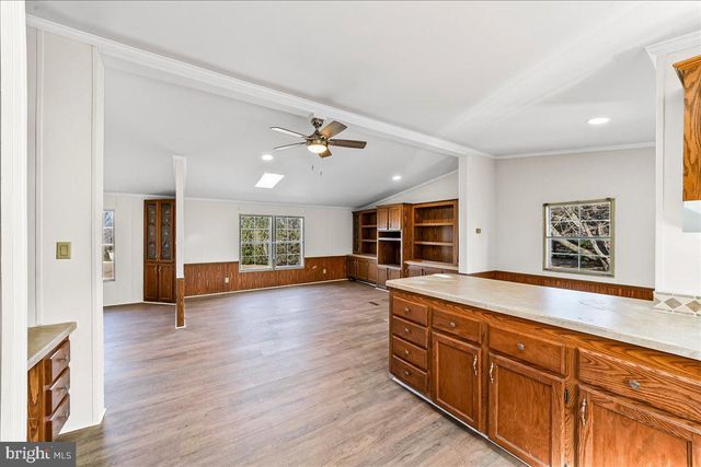 643 KING ROW RD, Oxford, PA 19363