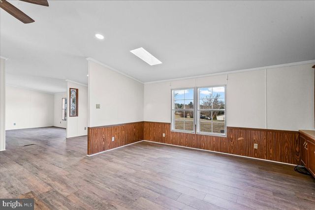 643 KING ROW RD, Oxford, PA 19363