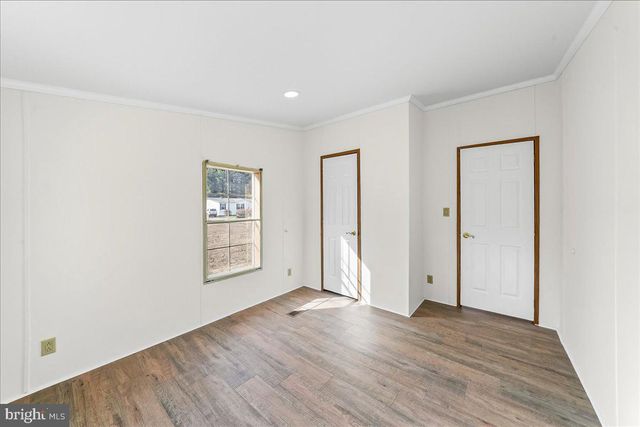 643 KING ROW RD, Oxford, PA 19363