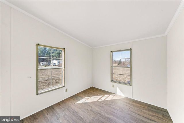 643 KING ROW RD, Oxford, PA 19363