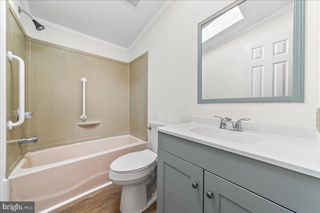 643 KING ROW RD, Oxford, PA 19363