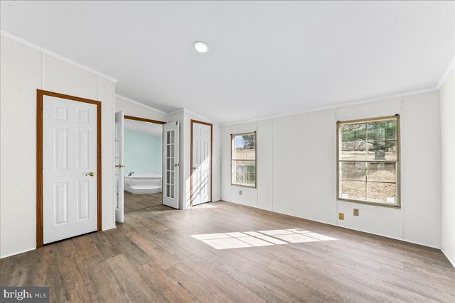 643 KING ROW RD, Oxford, PA 19363