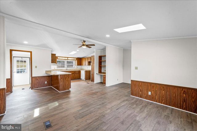 643 KING ROW RD, Oxford, PA 19363