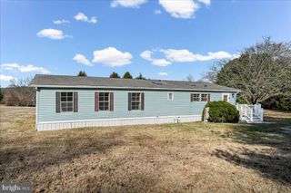 643 KING ROW RD, Oxford, PA 19363