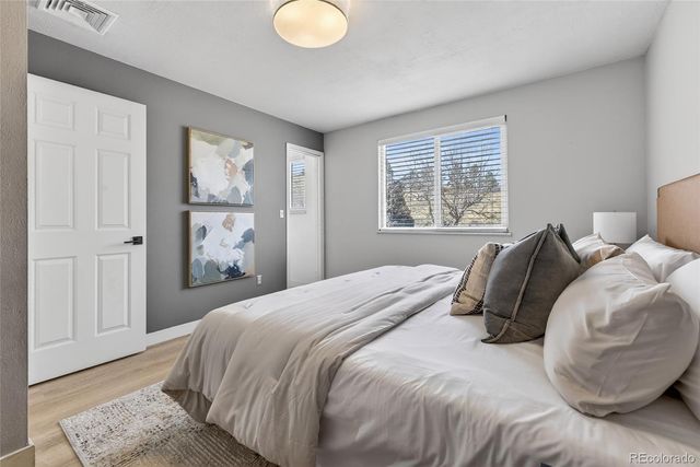 1531 S Queen Street, Denver, CO 80232