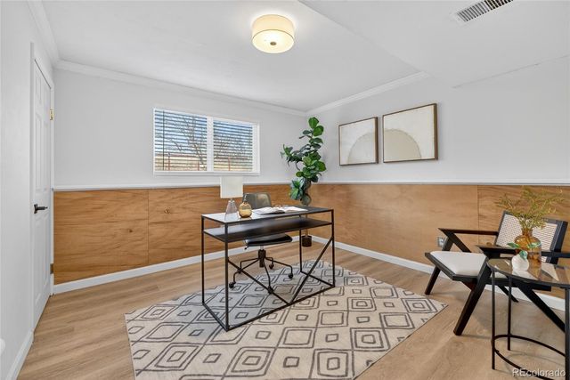 1531 S Queen Street, Denver, CO 80232