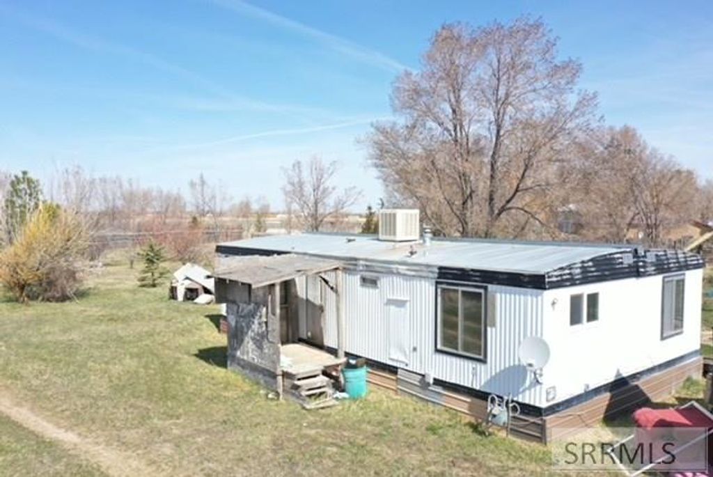 Image 6 of property listing at 119 N 4400 E, Rigby, ID 83442